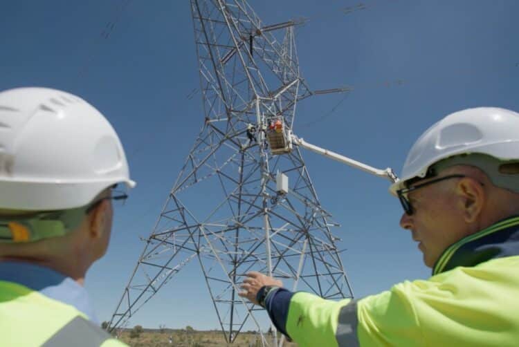 Nation-first telecoms rollout on transmission towers - Utility Magazine