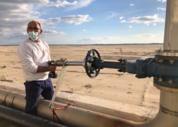 FMT supplies maintenance equipment such as Modec’s MC89 battery-powered portable valve actuator. Image: FMT