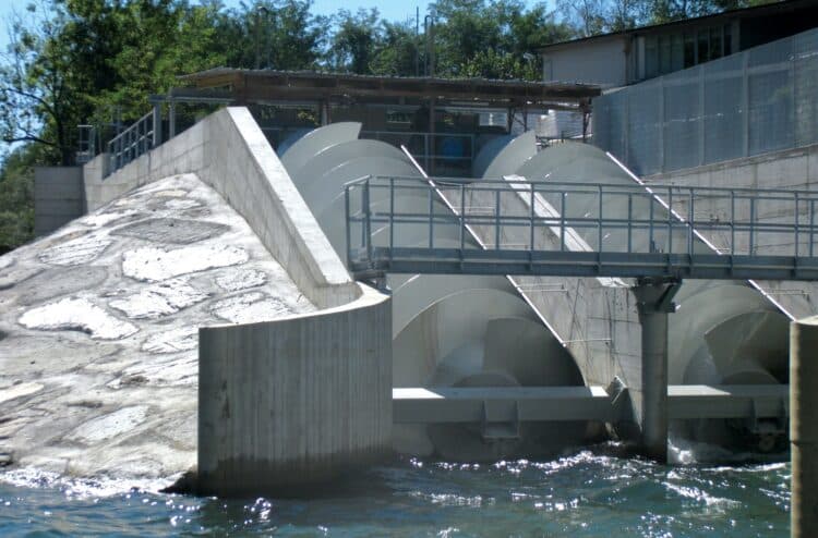 SAVECO’s PAE Hydrodynamic Screws generate electricity from low-head water flows. Image: WAMGROUP