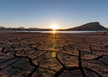 According to the DCCEEW, Australia is the driest inhabited continent in the world. Image: Hal Photography/stock.adobe.com